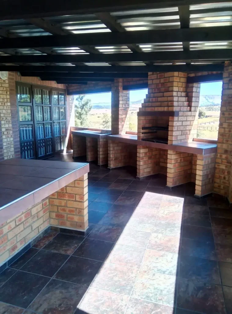 Braai and entertainment room