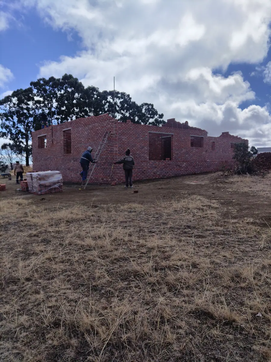 New face-brick home by Ri-Han Construction, photo 7